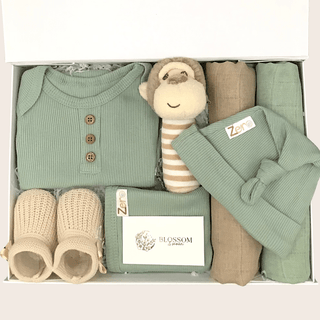 Baby Unisex Hamper Gift Set with Luxury Magnetic Gift Box - BLOSSOM & MOON
