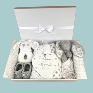 Baby Unisex Hamper Gift Set - BLOSSOM AND MOON